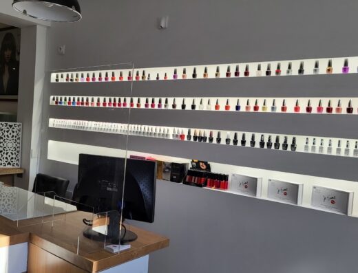 PHIL BEAUTÉ Coiffure Afro-Européen, barber & Onglerie (Nail Bar)