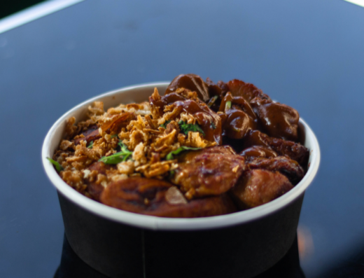 Savane & Mousson Streetfood – Le Bus